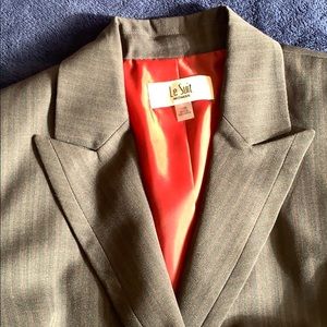 Women’s 2pc Le Suit Woman pant suit size 18W